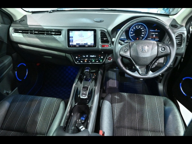 HONDA VEZEL 2016