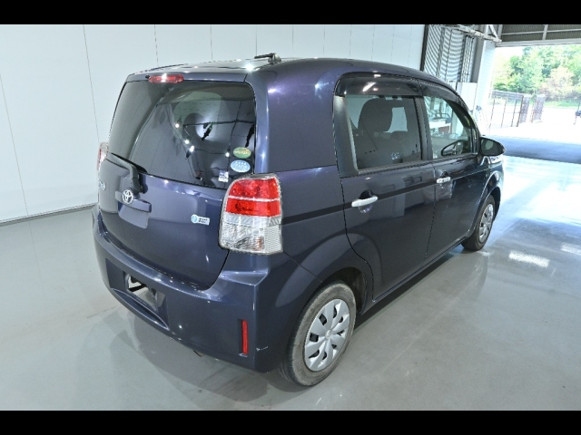TOYOTA SPADE 2014