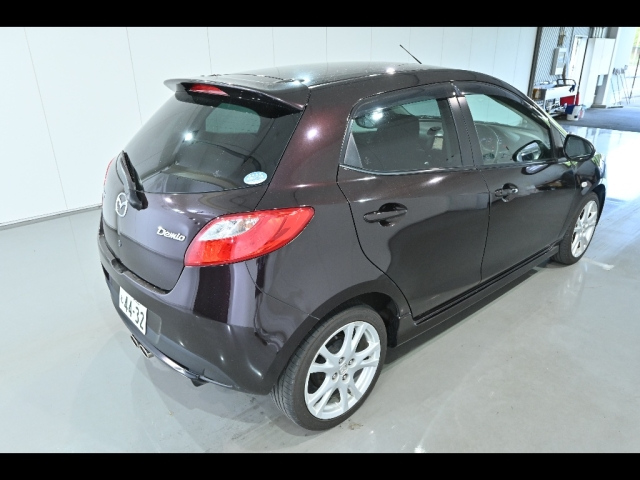 MAZDA DEMIO 2009