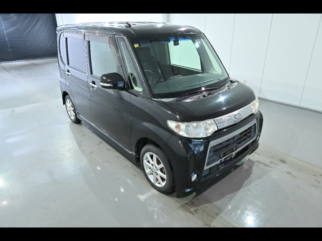 DAIHATSU TANTO 2012