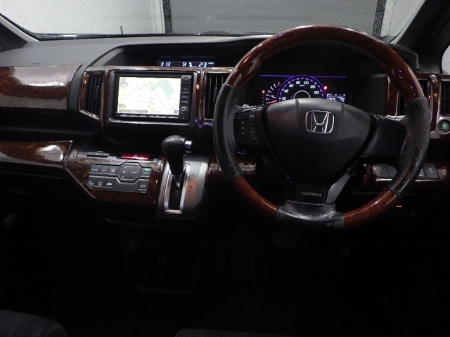 HONDA STEP WAGON 2009