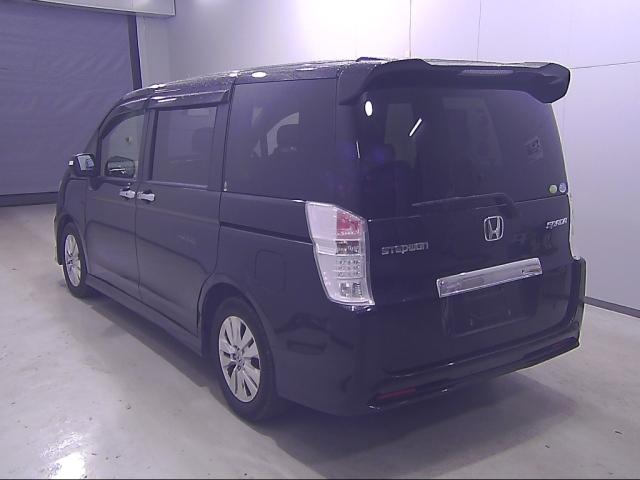HONDA STEP WAGON 2009