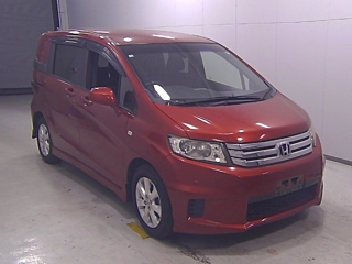 HONDA FREED 2010