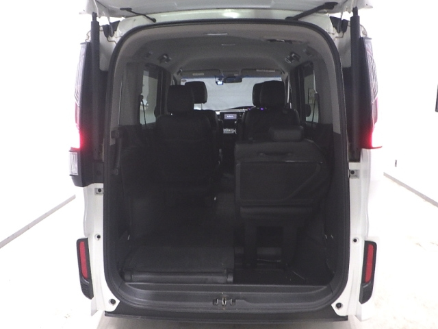 HONDA STEP WAGON 2019