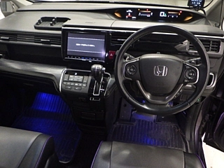 HONDA STEP WAGON 2017