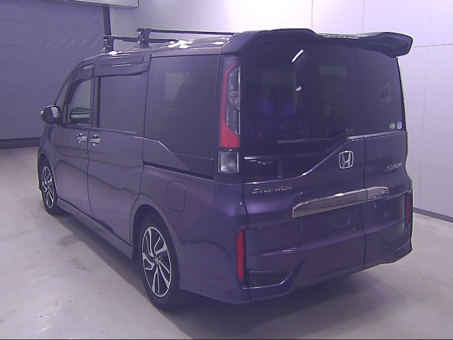 HONDA STEP WAGON 2017