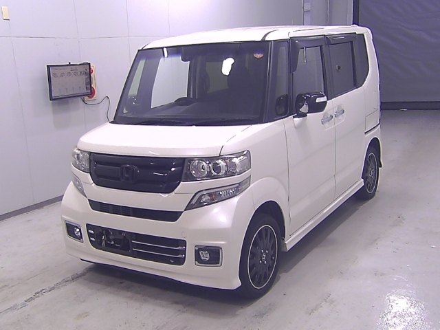 HONDA N BOX 2017