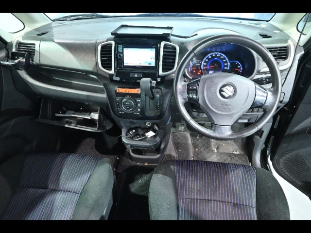 SUZUKI SOLIO 2013