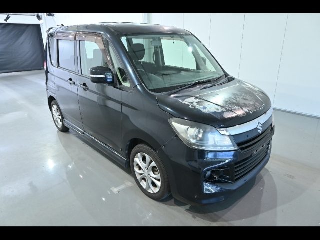SUZUKI SOLIO 2013