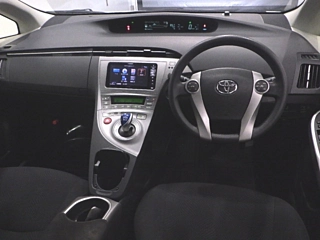 TOYOTA PRIUS 2014