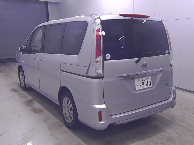 NISSAN SERENA 2011