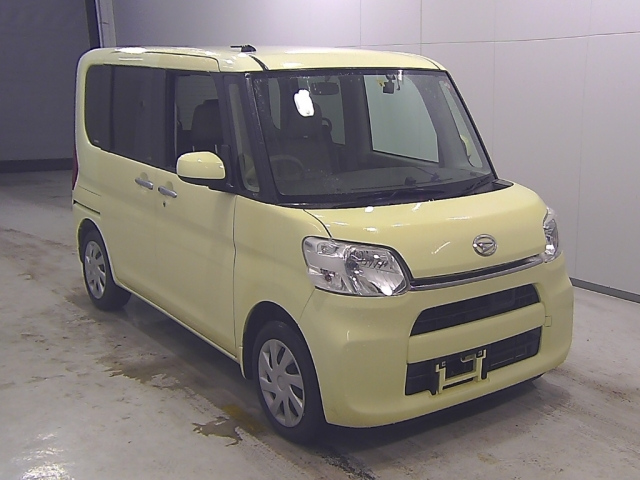 DAIHATSU TANTO 2014
