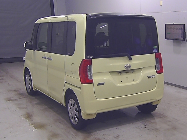 DAIHATSU TANTO 2014