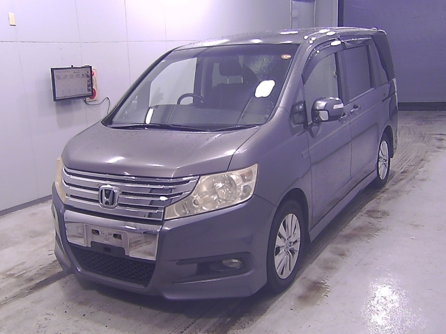 HONDA STEP WAGON 2011