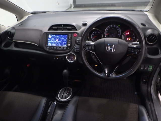 HONDA FIT SHUTTLE 2011