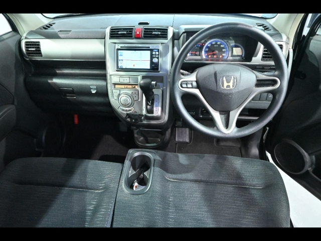 HONDA ZEST 2011