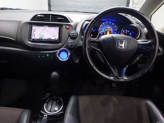 HONDA FIT SHUTTLE 2011