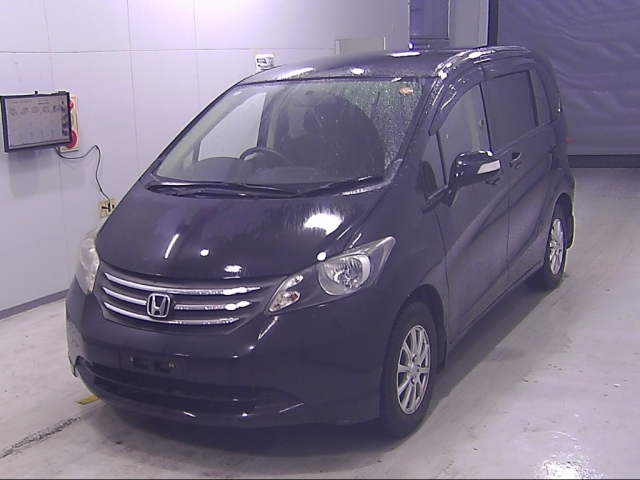 HONDA FREED 2010