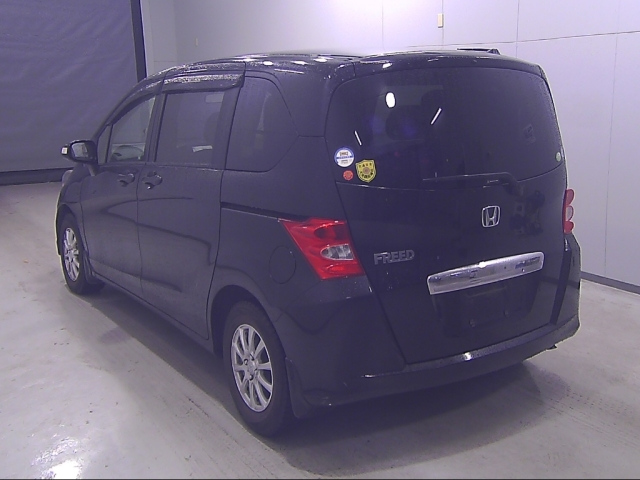 HONDA FREED 2010