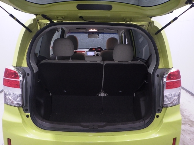 TOYOTA SPADE 2014