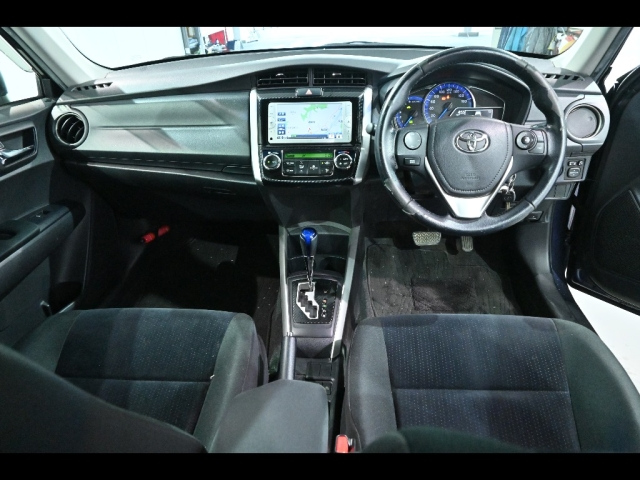 TOYOTA COROLLA FIELDER 2013