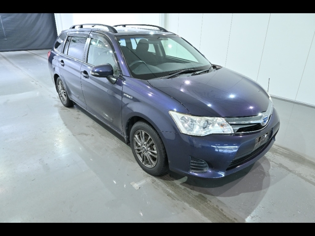 TOYOTA COROLLA FIELDER 2013
