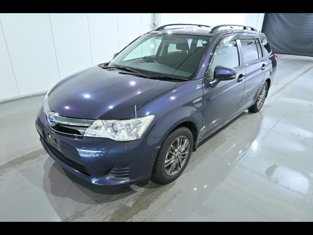 TOYOTA COROLLA FIELDER 2013