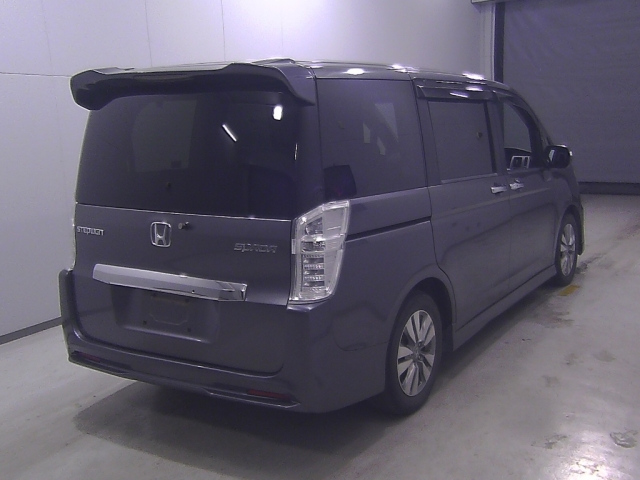 HONDA STEP WAGON 2013