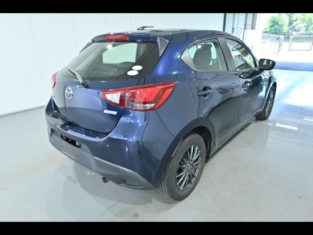 MAZDA DEMIO 2017