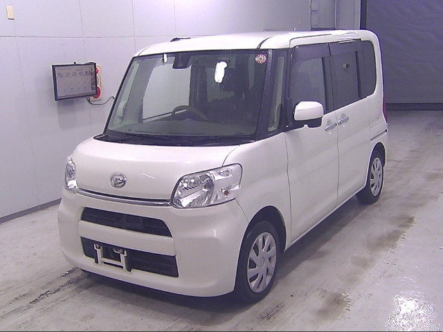 DAIHATSU TANTO 2016