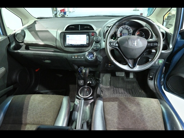 HONDA FIT SHUTTLE 2013