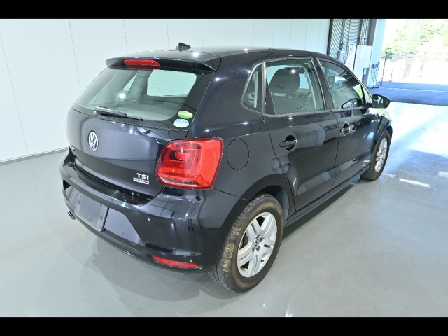 VOLKSWAGEN POLO 2014