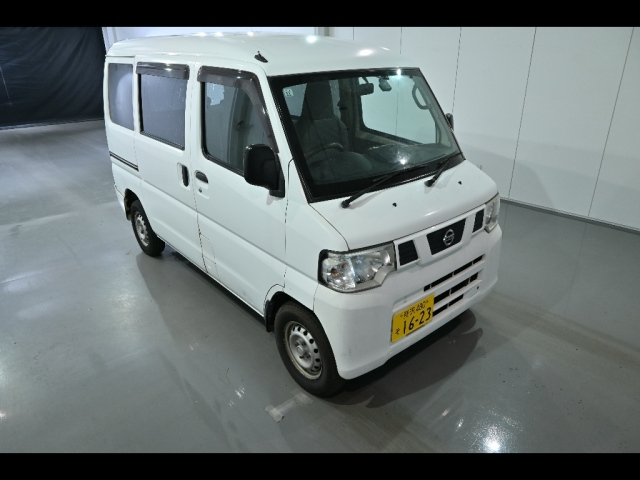 NISSAN CLIPPER VAN 2013