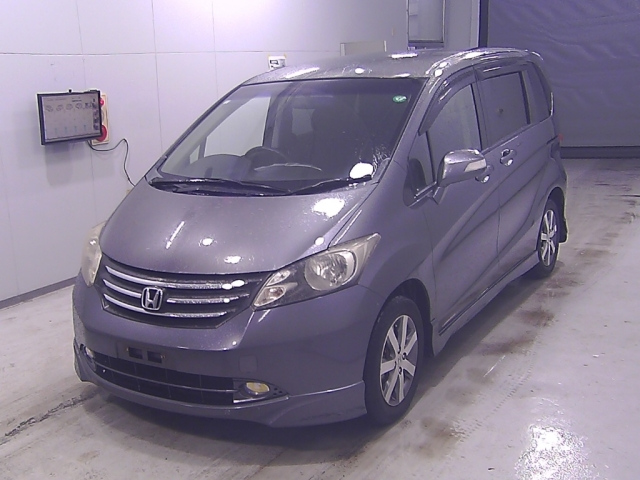 HONDA FREED 2011