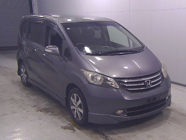 HONDA FREED 2011