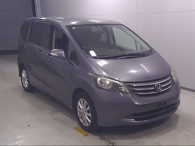 HONDA FREED 2010