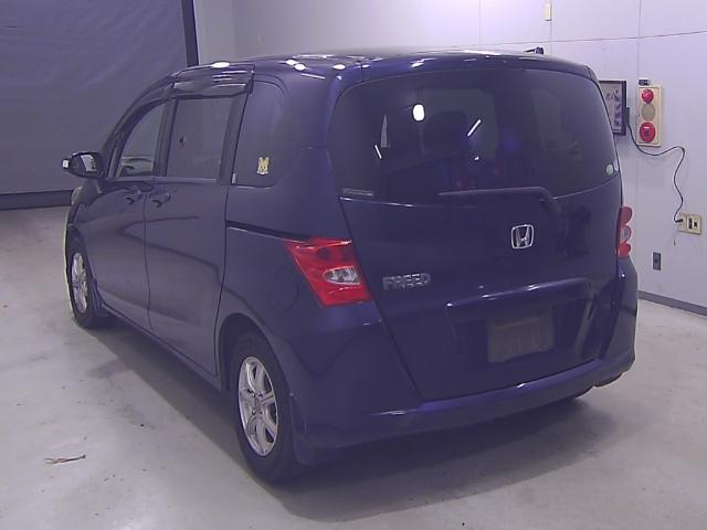 HONDA FREED 2010