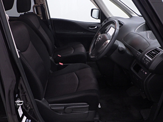 NISSAN SERENA 2011