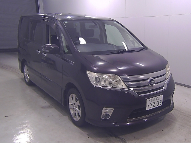 NISSAN SERENA 2011