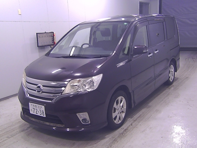 NISSAN SERENA 2011