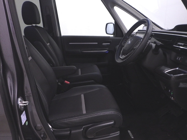 HONDA STEP WAGON 2015