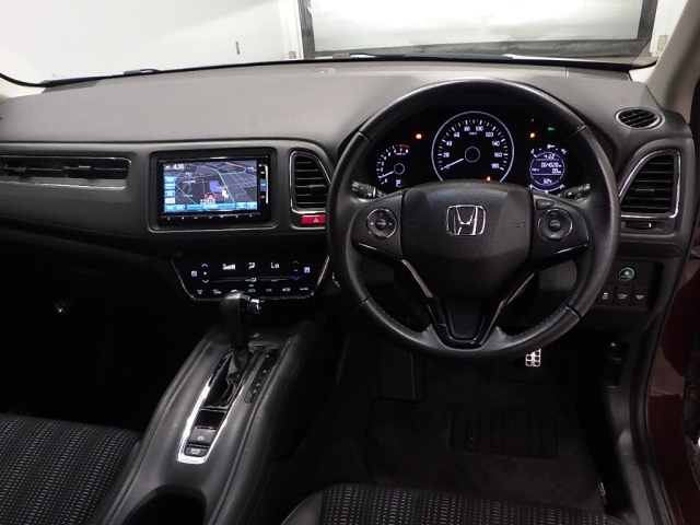 HONDA VEZEL 2015