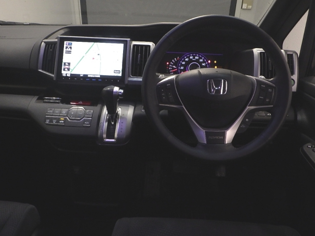 HONDA STEP WAGON 2014