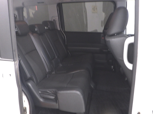 HONDA STEP WAGON 2012