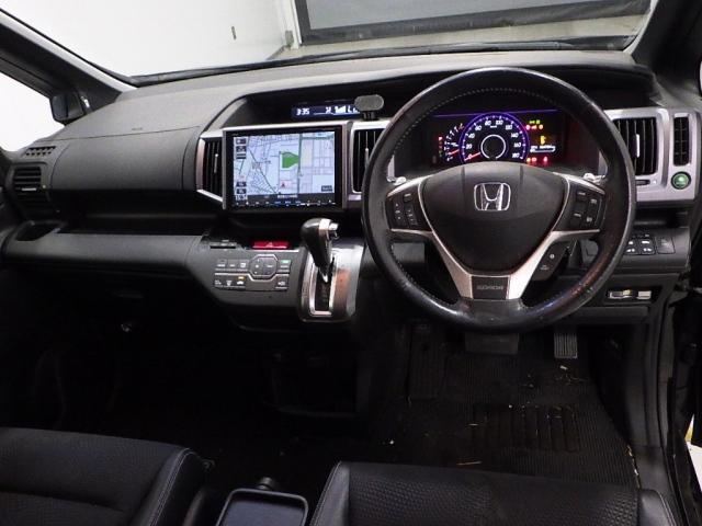 HONDA STEP WAGON 2012