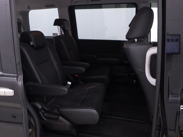 HONDA STEP WAGON 2012