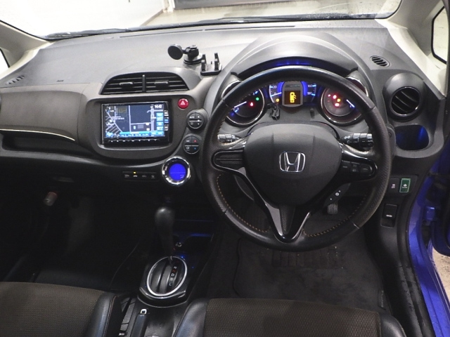 HONDA FIT SHUTTLE 2012