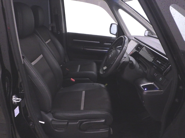 HONDA STEP WAGON 2018