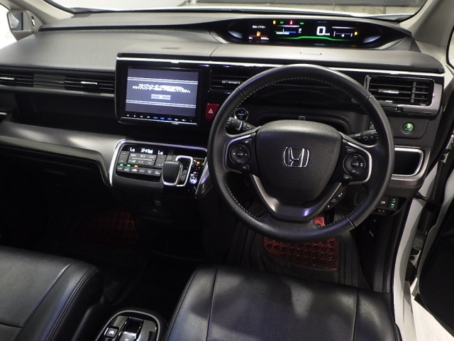 HONDA STEP WAGON 2017