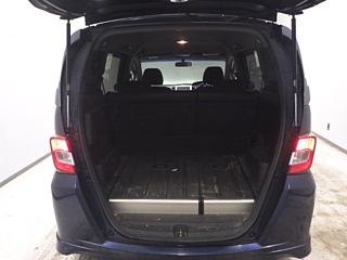 HONDA FREED 2011